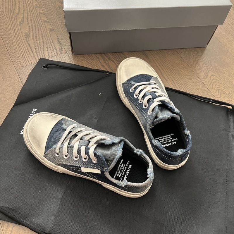 Balenciaga Sneakers